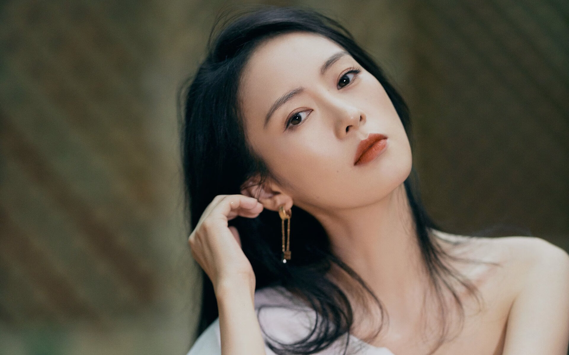 爱游戏电竞官网-高空绳索攀爬比赛，考验勇气与体能的极致运动，高空绳索攀爬项目