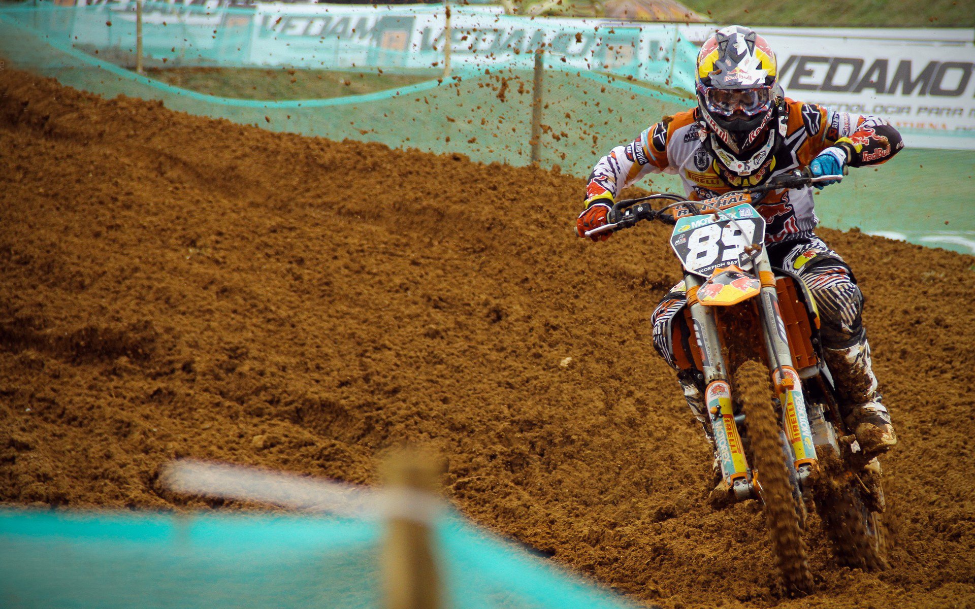 巴西足球冠军队弗鲁米奇主场击败安德拉烈斯，巴西球员弗雷德