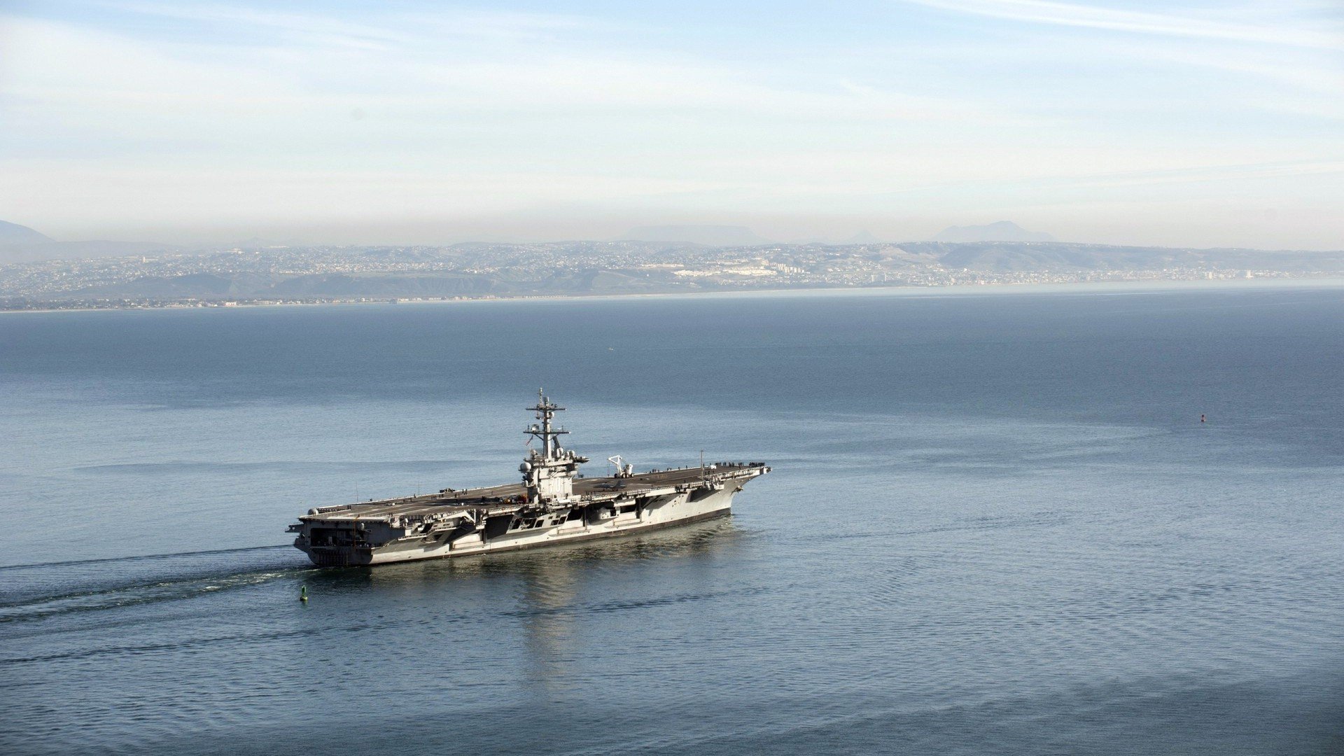 超级对决精彩上演，球员们在场上全力以赴，超级对决下载安装