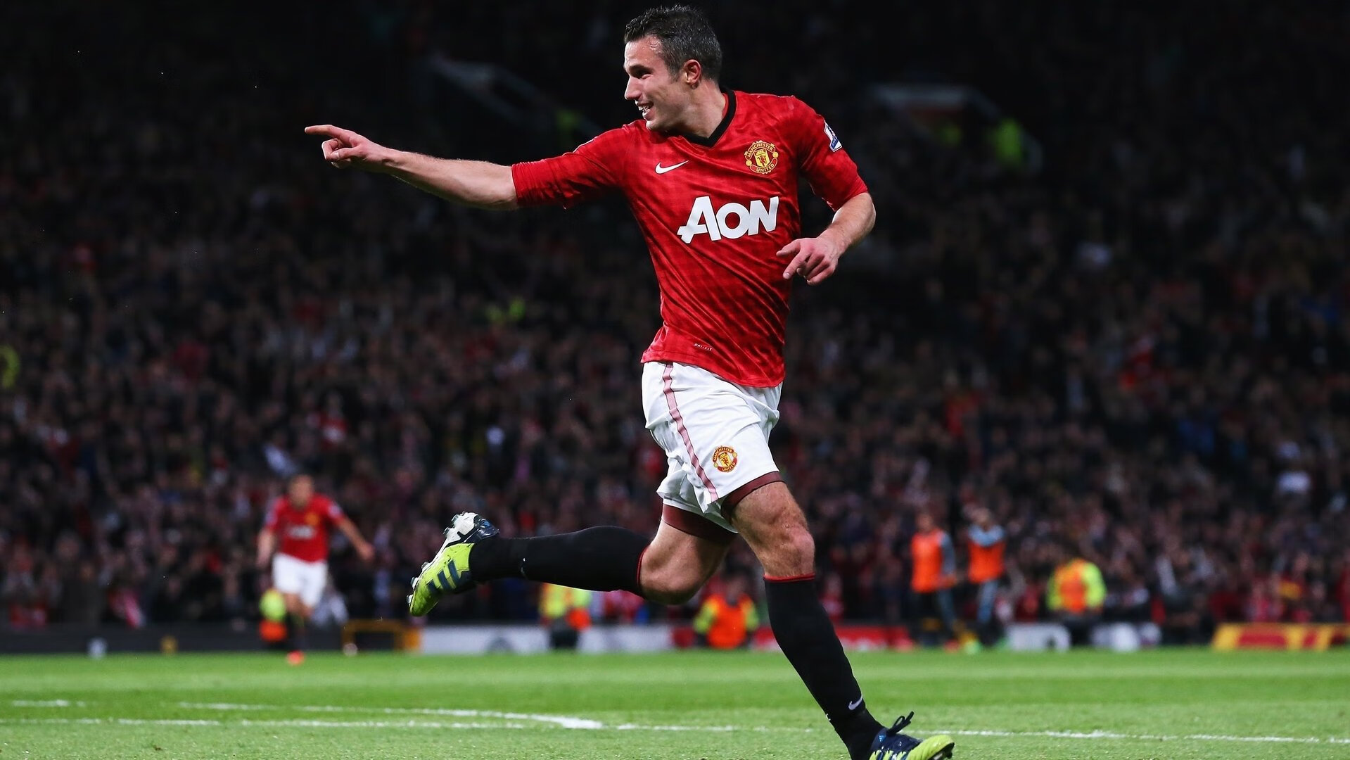 爱游戏体育官方在线-利物浦球星爆发：连续7场破门领跑射手榜，利物浦球星排名